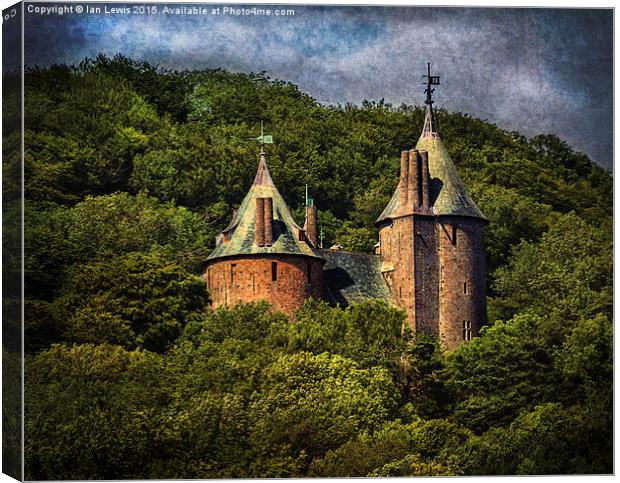  Castell Coch Canvas Print by Ian Lewis