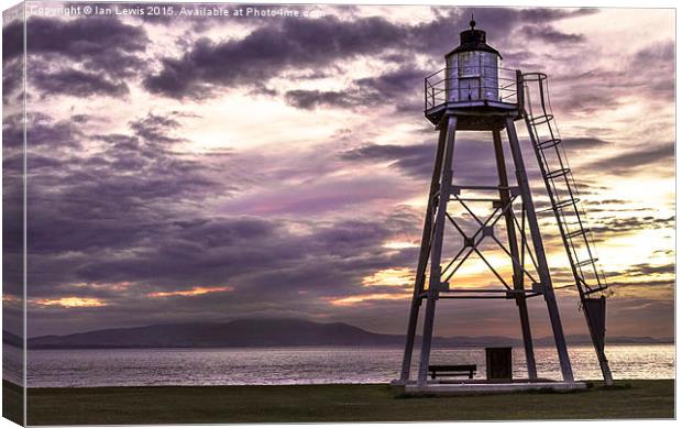  Silloth Lighthouse Canvas Print by Ian Lewis