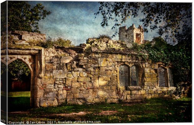 Inner Walls Of Wallingford Castle Canvas Print by Ian Lewis