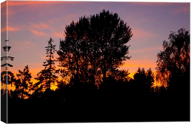  End of the day Canvas Print by keith sutton