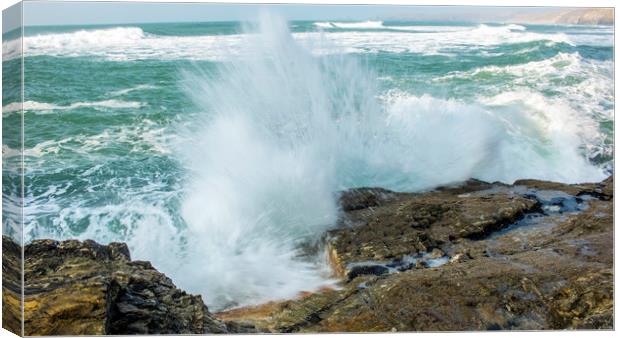 fluid power Canvas Print by keith sutton