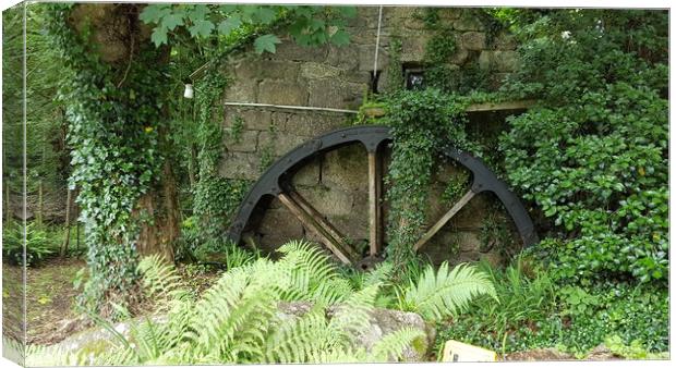 water wheel Canvas Print by keith sutton
