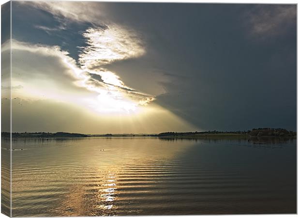 Rutland Water sunset Canvas Print by Paul Fisher