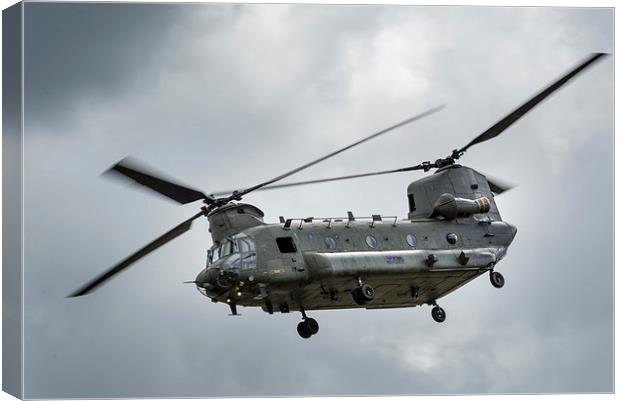  RAF Chinook helicopter Canvas Print by Andrew Richards