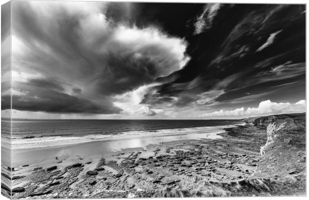 Incoming storm Canvas Print by Andrew Richards