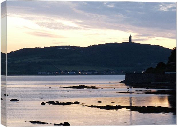 Scrabo Tower At Sunset Canvas Print by Noreen Linale