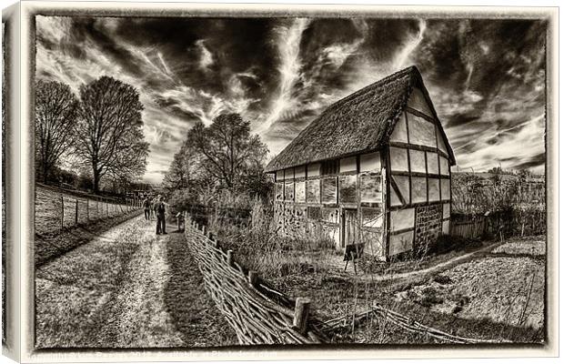 poplar cottage Canvas Print by kim Reeves