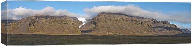 Iceland volcano landscape Canvas Print by mark humpage