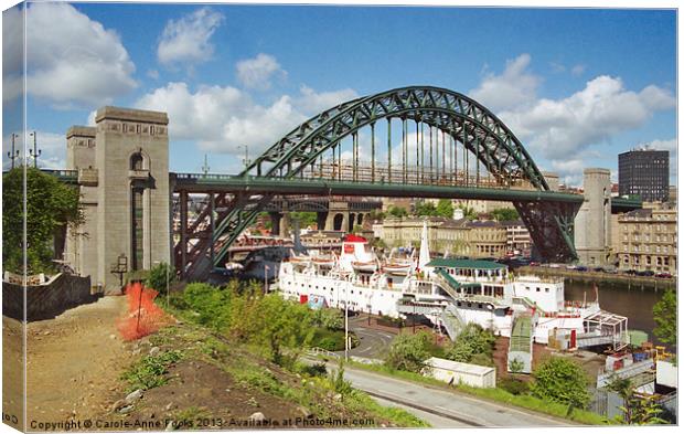 Tyne Bridge Canvas Print by Carole-Anne Fooks