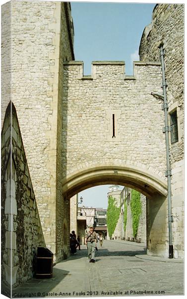The Tower of London Canvas Print by Carole-Anne Fooks