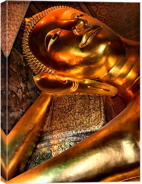  The Reclining Buddha, Wat Pho, Bangkok, Thailand  Canvas Print by Carole-Anne Fooks