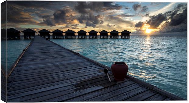 Sunset Maldives Canvas Print by Dave Wragg