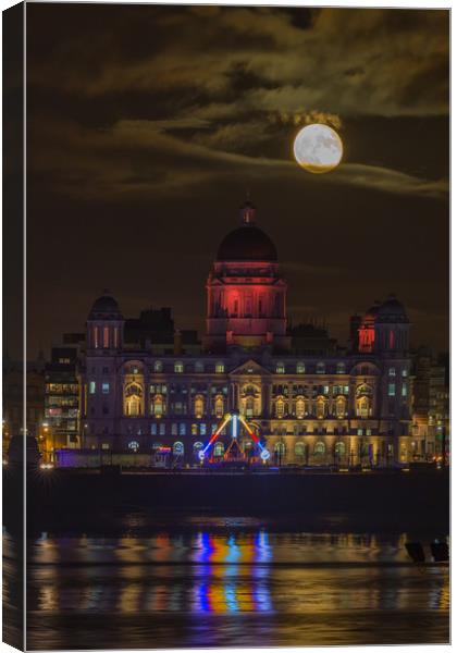 Liverpool supermoon +1 day Canvas Print by Rob Lester