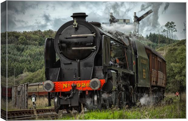 Repton,  4-4-0, Locomotive 926  on NYMR Canvas Print by Rob Lester