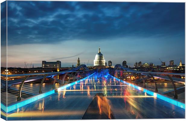 Millennium Bridge Canvas Print by Lloyd Horgan