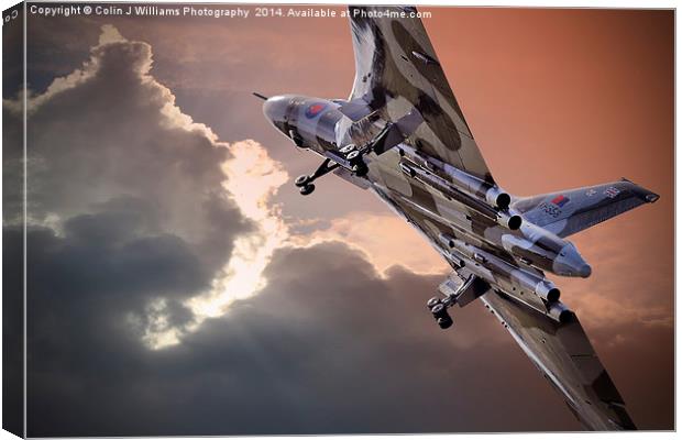  Vulcan XH558 takes off at Farnborough 2014 Canvas Print by Colin Williams Photography