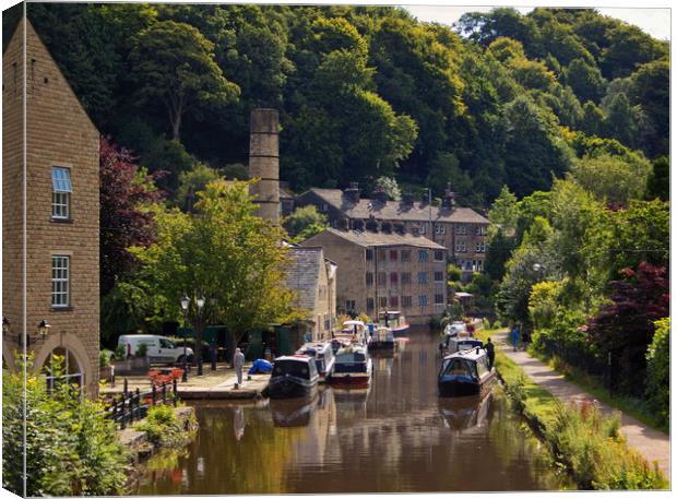 Canal Life Canvas Print by David McCulloch