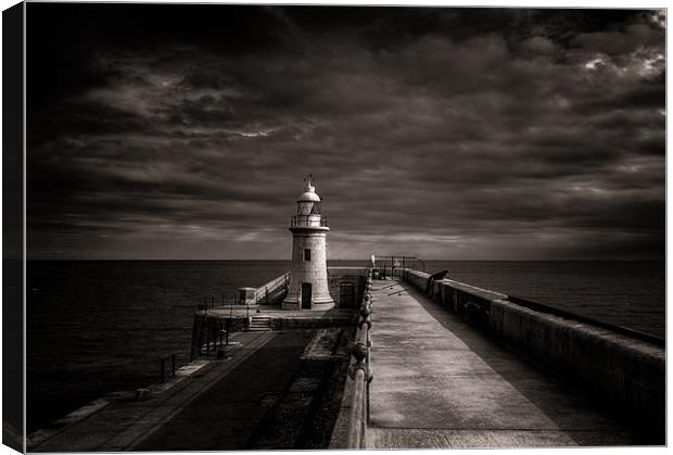 Folkestone Lighthouse Canvas Print by Ian Hufton