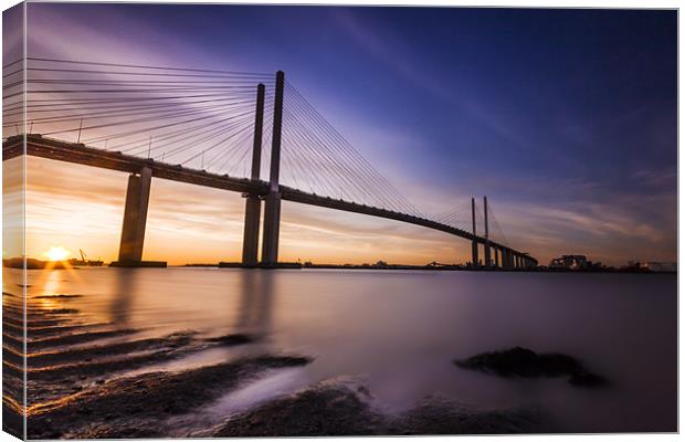 Queen Elizabeth II Bridge Canvas Print by Ian Hufton