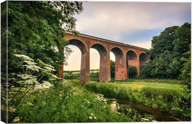 Eynsford viaduct Canvas Print by Ian Hufton