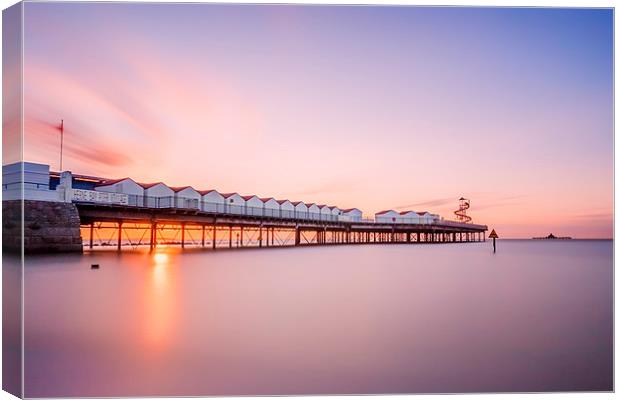  Herne Bay Pier at Sunset Canvas Print by Ian Hufton
