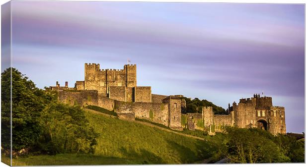  Dover Castle sunset Canvas Print by Ian Hufton