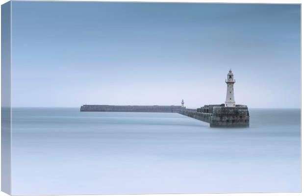 Dover Lighthouse Canvas Print by Ian Hufton