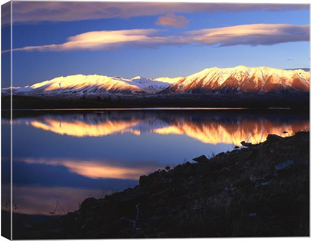 Lake cGregor, NZ Canvas Print by Maggie McCall