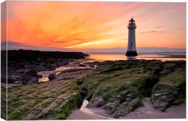 Sunset at Perch Rock Lighthouse Canvas Print by raymond mcbride