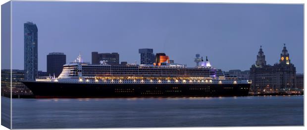 RMS Queen Mary 2 (Liverpool Pier Head) Canvas Print by raymond mcbride