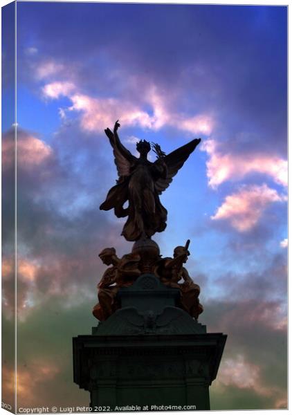 Gilded bronze Winged Victory, VIctoria memorial, London, UK. Canvas Print by Luigi Petro