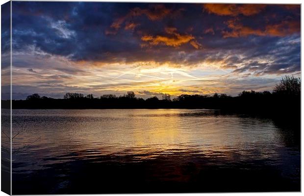  Sunrise over the Aquadrome  Canvas Print by Sue Bottomley