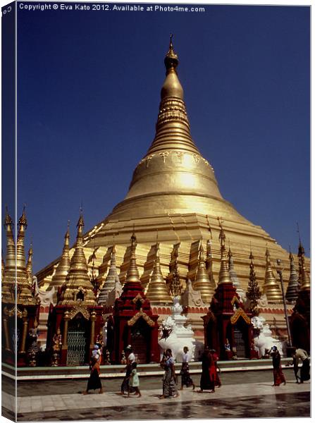 Schwedagon Pagoda Canvas Print by Eva Kato