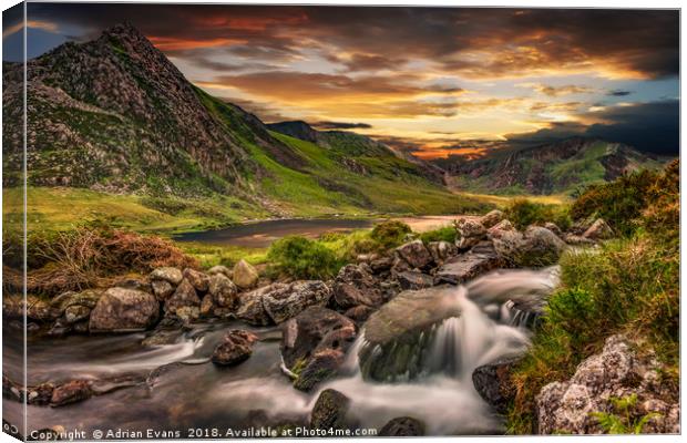 Tryfan and Llyn Ogwen Snowdonia  Canvas Print by Adrian Evans