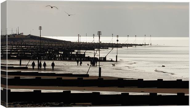 A day trip to Hunstanton Canvas Print by Gary Pearson