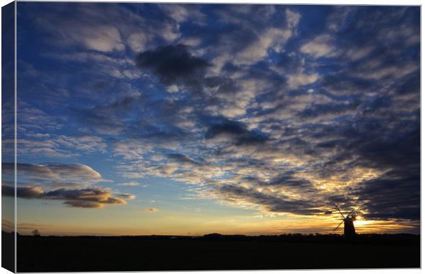 Burnham Overy Staithe windmill Canvas Print by Gary Pearson
