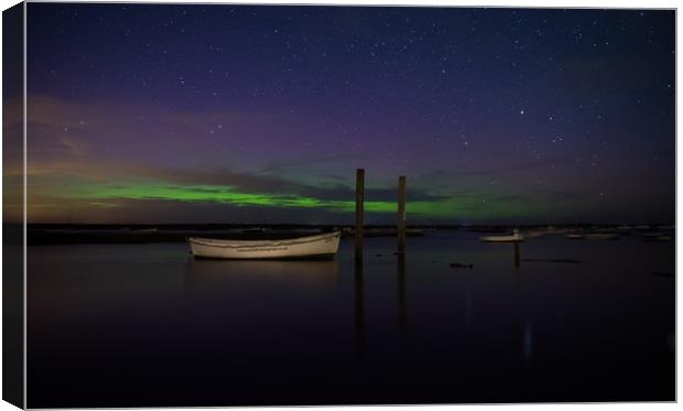 Northern lights over Brancaster Staithe Canvas Print by Gary Pearson