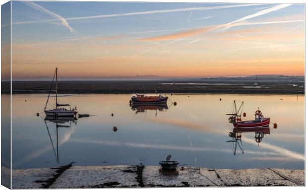 A beautiful sunrise over Wells-next-the-Sea Canvas Print by Gary Pearson