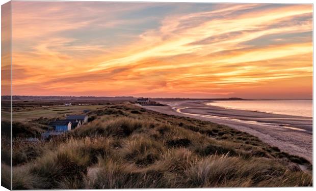 The perfect beach at sunset  - Brancaster in Norfo Canvas Print by Gary Pearson