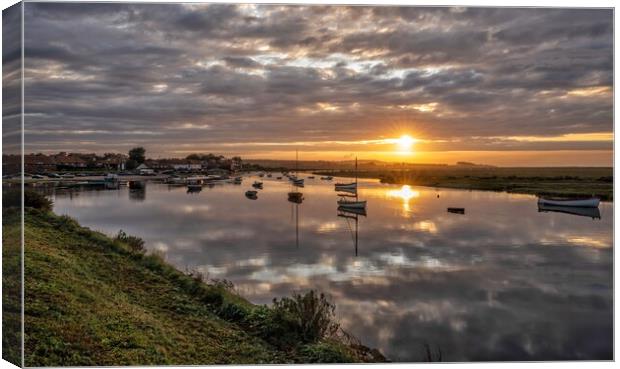 The end of a beautiful day - Burnham Overy Staithe Canvas Print by Gary Pearson