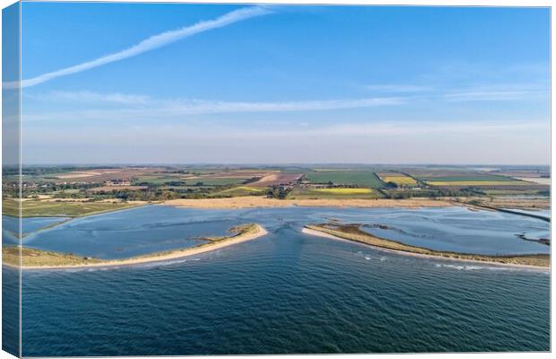 Looking toward Titchwell in Norfolk  Canvas Print by Gary Pearson