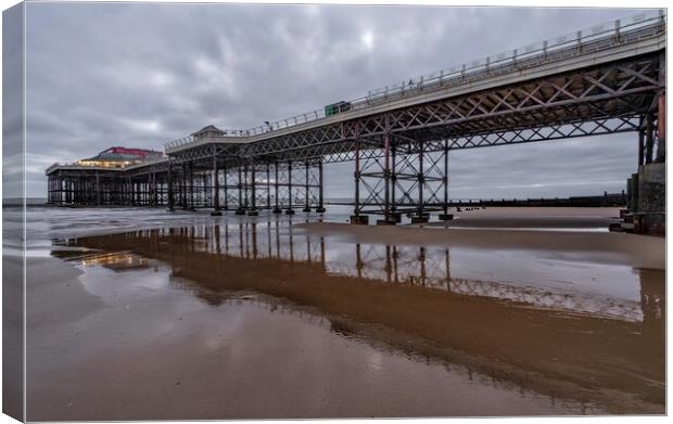 Cromer pier reflections Canvas Print by Gary Pearson
