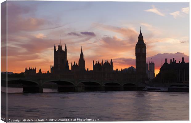 The house of parliament in London Canvas Print by stefano baldini