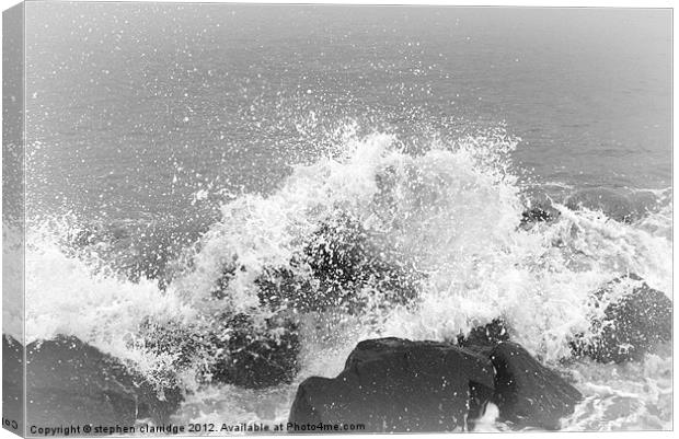 Crashing waves monochrome Canvas Print by stephen clarridge