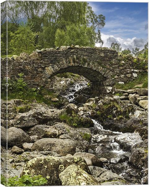 Old Stone Bridge Canvas Print by Darren Frodsham