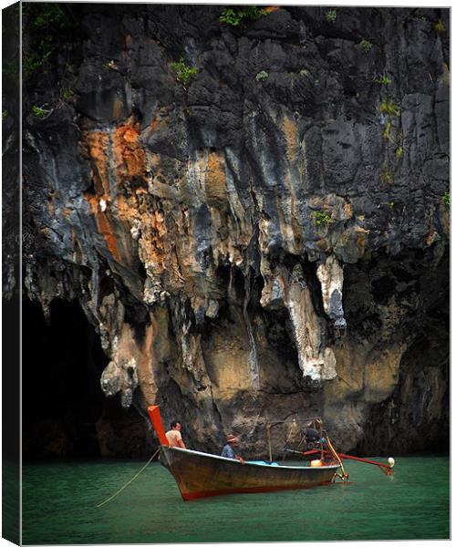 Fishing boat, Thailand Canvas Print by David Worthington