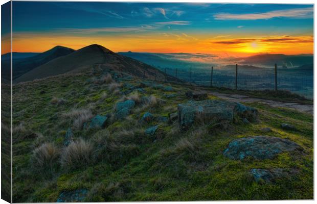 Mam Tor sunrise Canvas Print by Robert Fielding