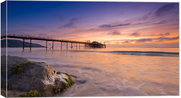 Totland Pier Sunset Canvas Print by Barry Maytum