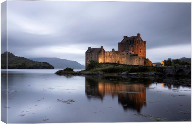 Eilean Donan Canvas Print by Barry Maytum