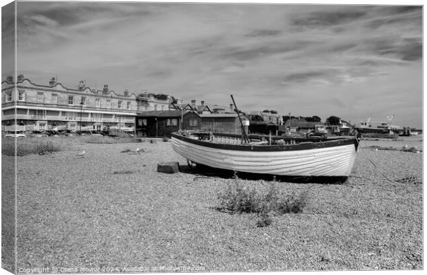 Aldeburgh Beach and Town Suffolk Canvas Print by Diana Mower